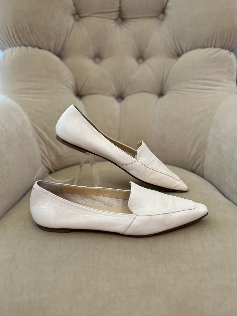 Auth. AEYDE Iconic Cream Leather Women's  Pointy Toe Loafer Flats - Picture 4 of 6